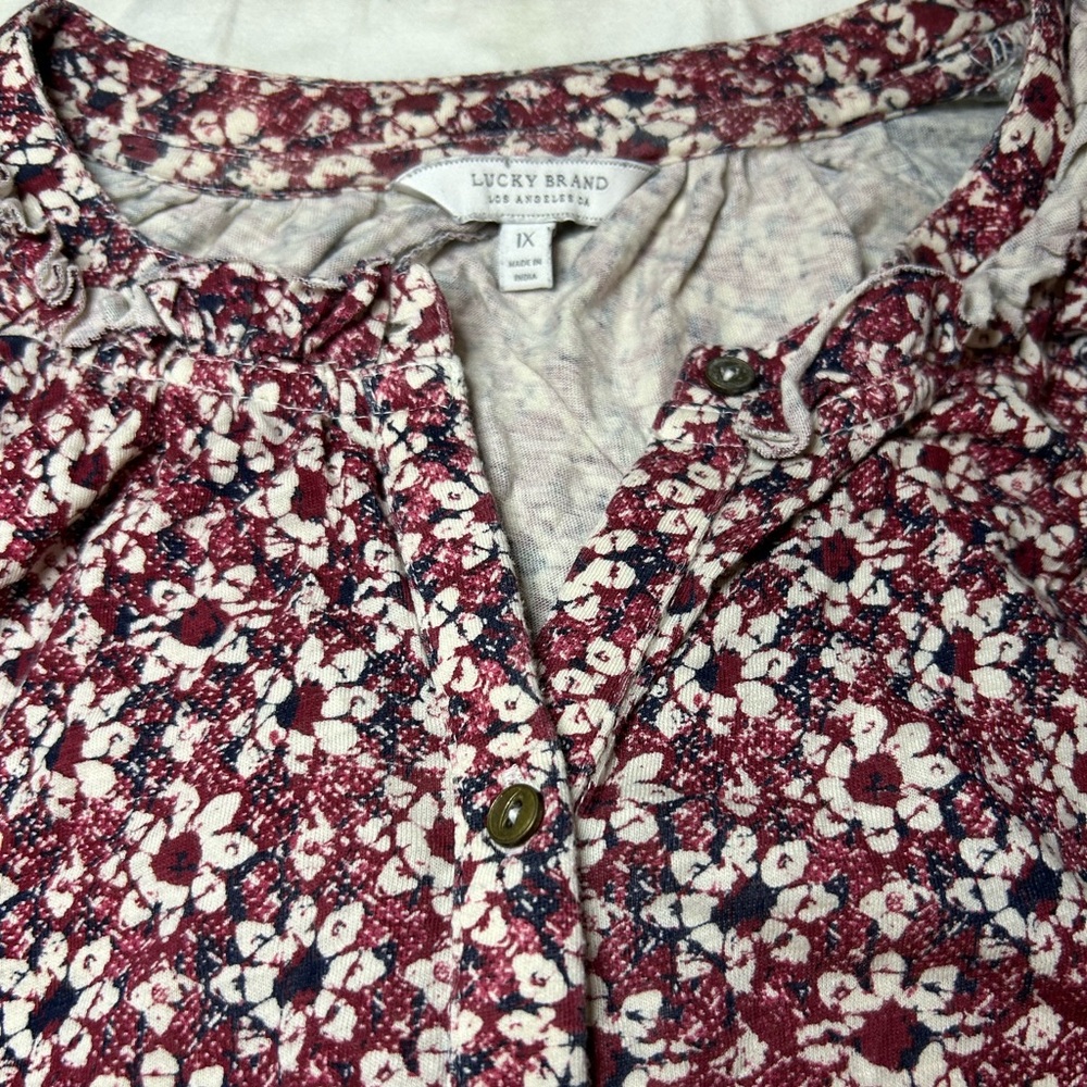 Lucky Brand Red & blue Sleeveless Buttoned Blouse w Mandarin ruffle Collar sz 1X - Picture 5 of 14